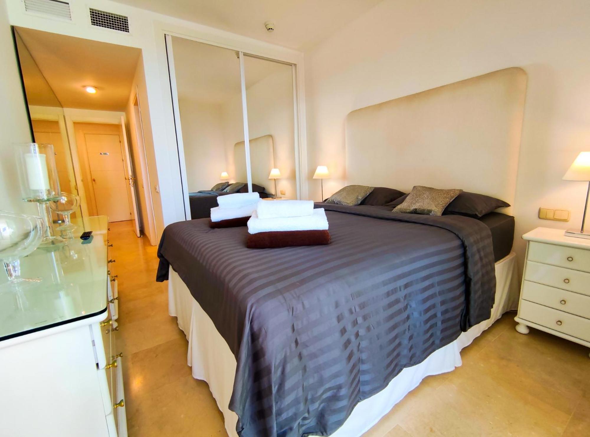 Luxury Frontline Residence Ehhouse Estepona Exteriér fotografie