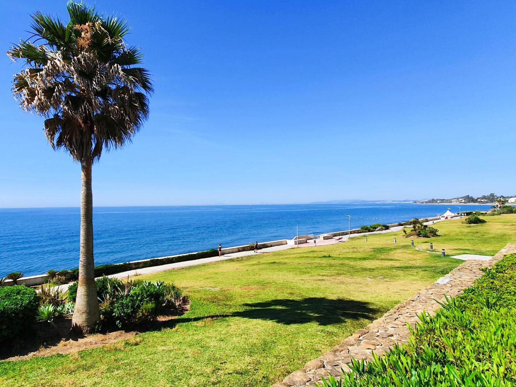 Luxury Frontline Residence Ehhouse Estepona Exteriér fotografie